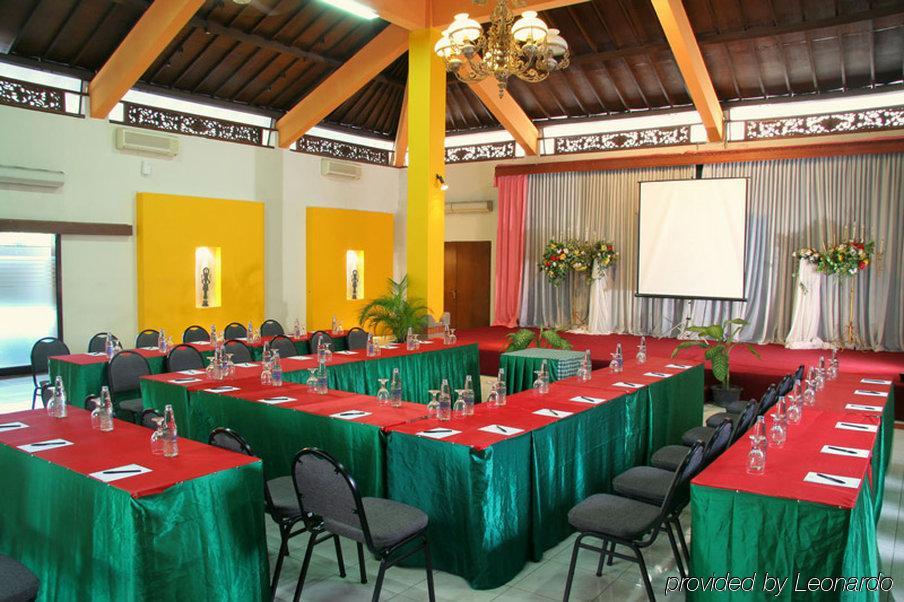 โฮเต็ล ยานี Hotel Pesanggaran สิ่งอำนวยความสะดวก รูปภาพ